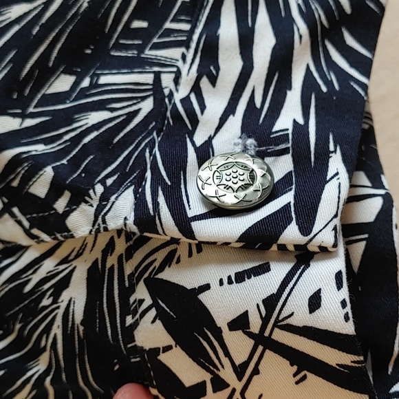 Cj Banks Black & White Tropical Print Jean Jacket Plus Size 2X - Picture 9 of 11